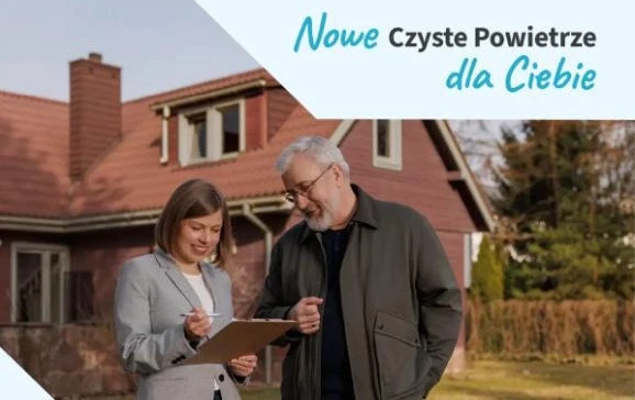 Nowe Czyste Powietrze dla Ciebie. Kobieta i mężczyzna na tle domu